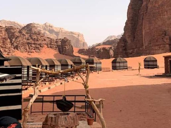 Hala Rum Camp Wadi Rum Exterior foto